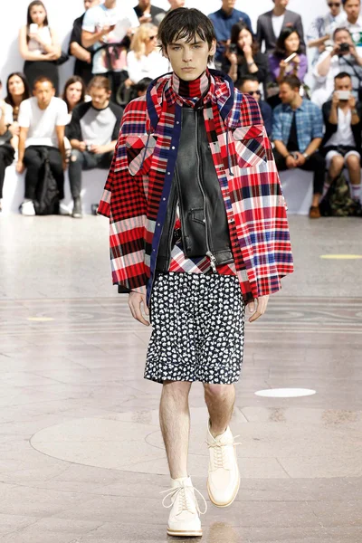 Look 4